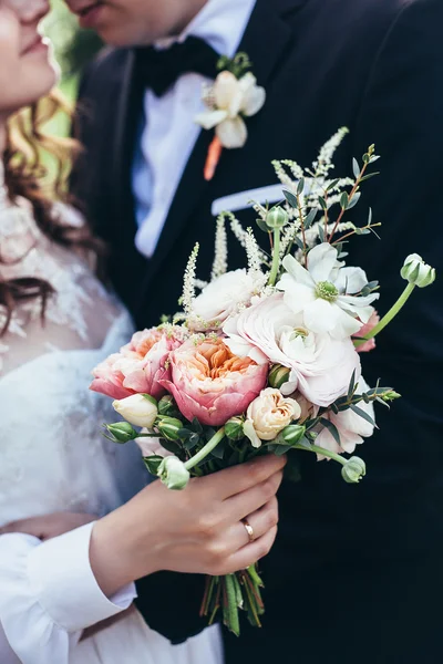 Букет весілля любов квіти — стокове фото