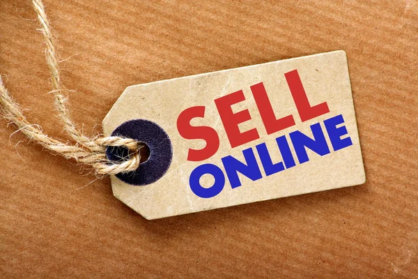 Продажа онлайн ценника — стоковое фото