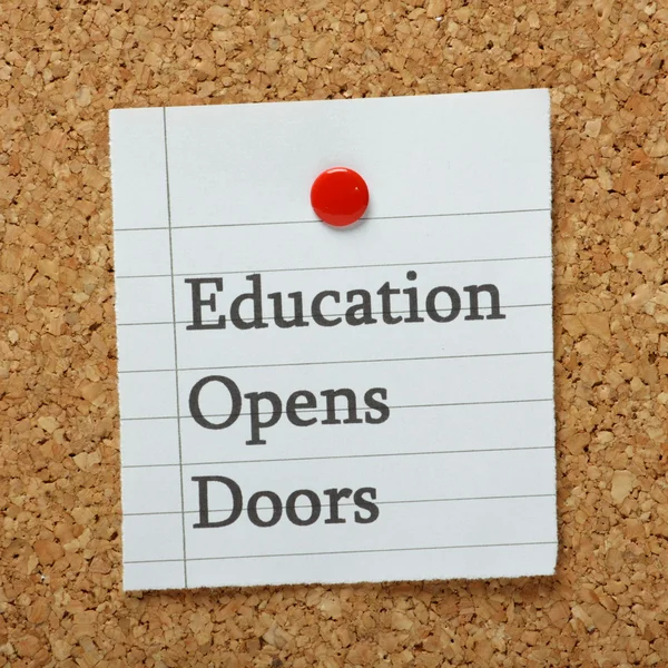 L'éducation ouvre des portes — Photo