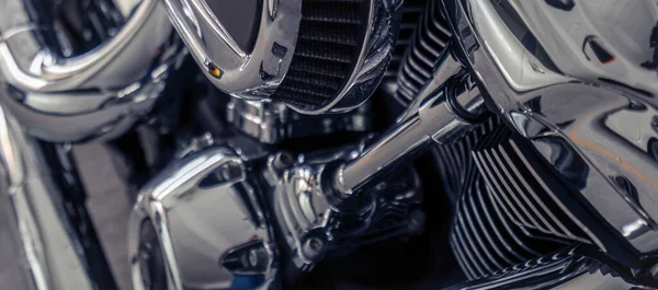 Вибірковий Фокус Мотоциклі Блискучі Хромовані Мотоциклетні Деталі Вінтажний Мотоцикл Крупним — стокове фото