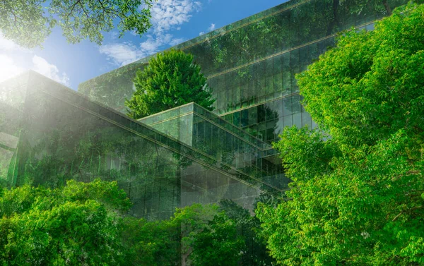 Edifício Ecológico Com Jardim Vertical Cidade Moderna Floresta Árvores Verdes — Fotografia de Stock