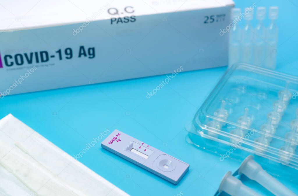 Covid 19 antigen self test for nasal swab. Antigen test kit for home use to detection coronavirus infection. Rapid antigen test. Corona virus diagnosis. Medical device for covid-19 Antigen test. 