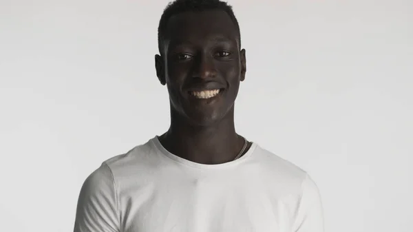 Handsome Friendly African American Guy White Shirt Looking Happy White — Stock Photo, Image