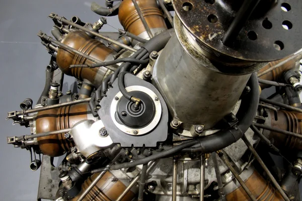 Старый авиационный двигатель — стоковое фото