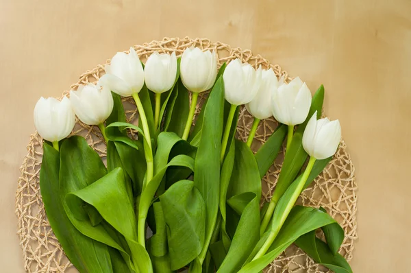 White and violet tulips on the table — Stock Photo, Image