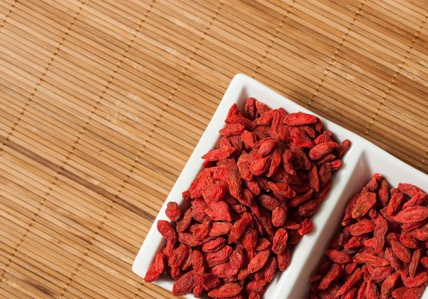 Bagas de goji Wolfberry chinês (Lycium barbarum ) — Fotografia de Stock