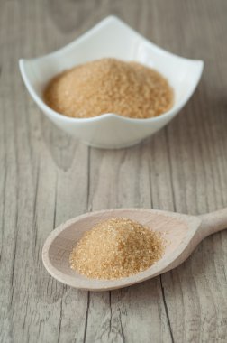 Beyaz kase kahverengi şeker kamışı 