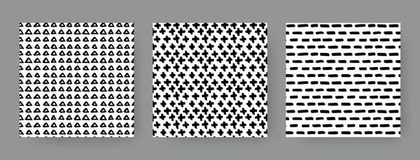 Handgezeichnetes Nahtloses Schwarz Weiß Muster Mit Dreiecken Kreuz Und Streifen — Stockvektor