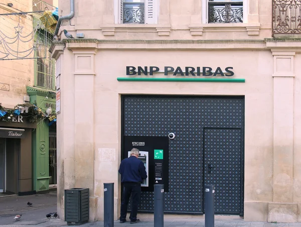 Bancomat della banca Arles — Foto Stock