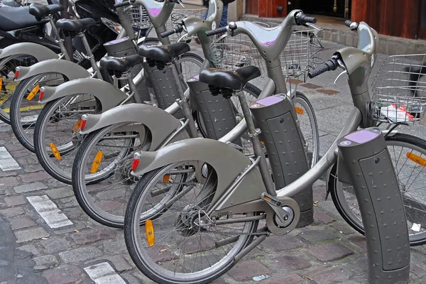 Fahrräder Zum Mieten Auf Dem Bürgersteig Paris Geparkt — Stockfoto