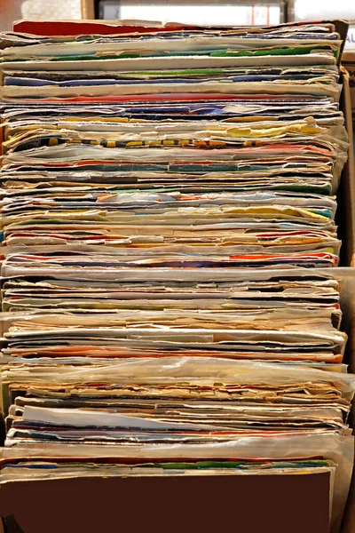 Stack Old Retro Vinyl Records Sold Flea Market — Stock Photo, Image