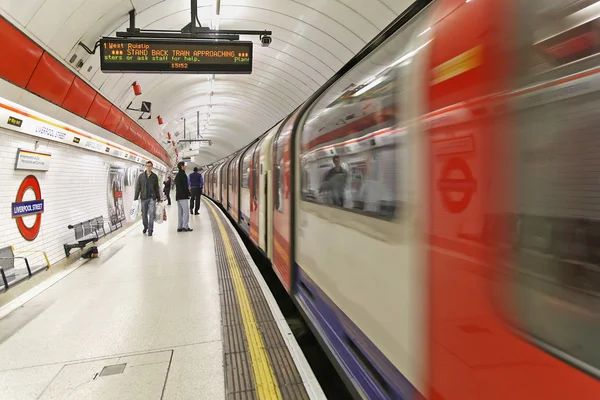 Plataforma de tubo streer liverpool — Fotografia de Stock