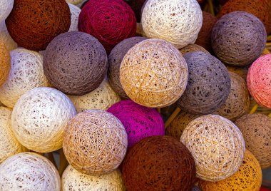 Renkli örgü ipliği iplik topları arka plan el sanatları