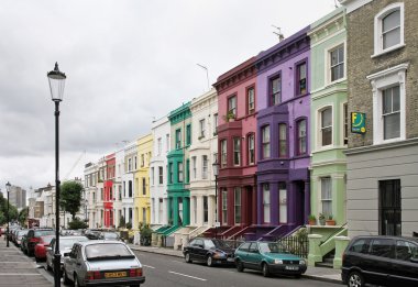 Bulutlu Londra sokak