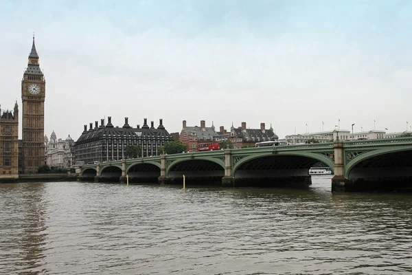 Bewolkte hemel van Londen — Stockfoto