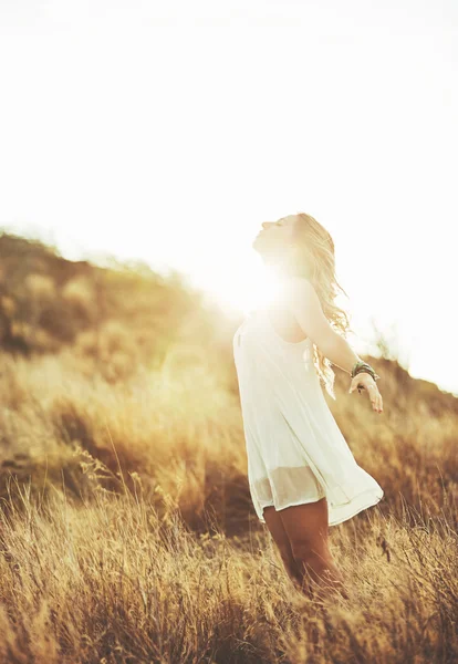 Fashion Portrait of Beautiful Young Woman — Stock Photo, Image