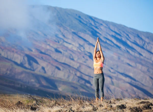 Yogakvinne – stockfoto