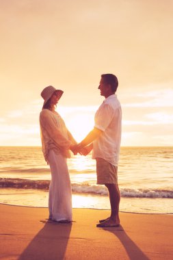 Olgun çift zevk günbatımı