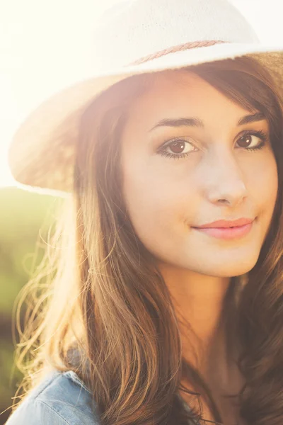 Portrait of Beautiful Young Woman — Stock Photo, Image