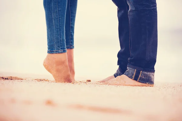 Piedi di coppia romantica — Foto Stock