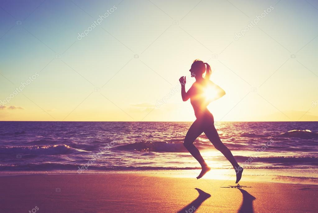 Woman Running at Sunset — Stock Photo © EpicStockMedia #78481700