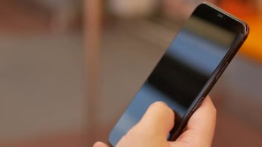 Hareket halindeki hava treninin içinde cep telefonu kullanırken kullanılacak POV