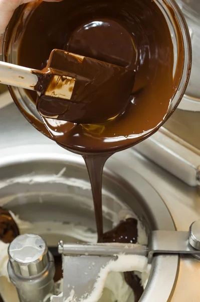 Ice cream preparation — Stock Photo, Image