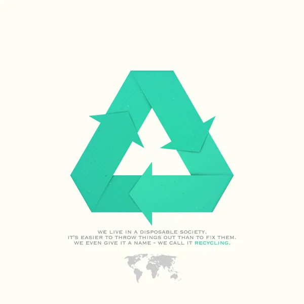 Icono de reciclaje verde aislado sobre fondo blanco. vector eco símbolo de reutilización. flechas de estilo origami de papel, forma de triángulo. diseño global del logotipo del concepto del medio ambiente. signo de conservación de la naturaleza — Vector de stock