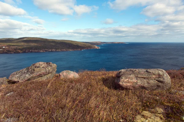 Höstfärger och glaciala erratics — Stockfoto