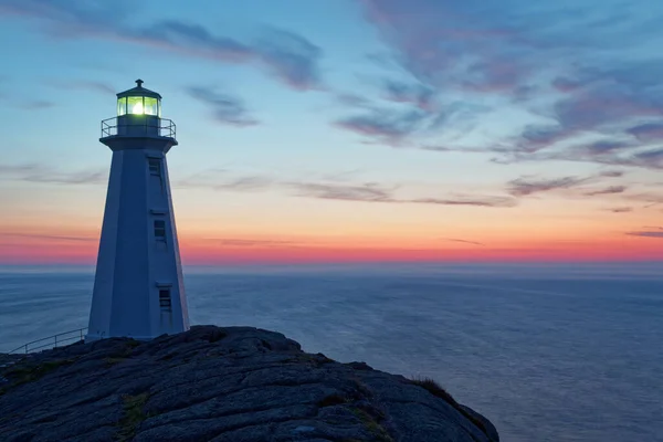 Prachtige Historische Cape Spear Vuurtoren Aan Atlantische Kust Bij Zonsopgang Stockafbeelding