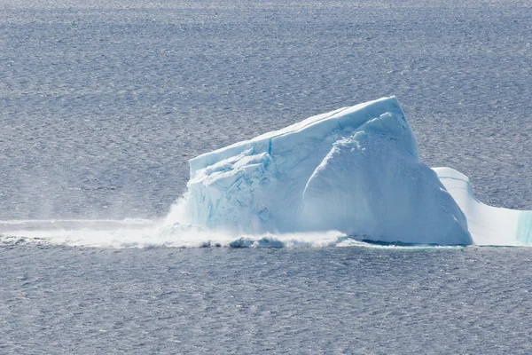 Colapso de iceberg — Foto de Stock