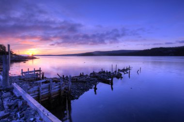 Terk edilmiş Balık tutma peir