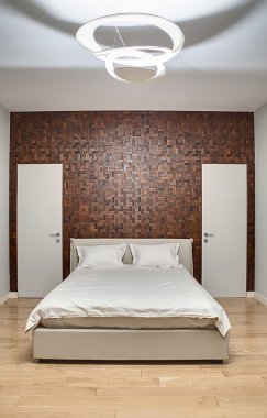 Yatak odasında modern bir tarz