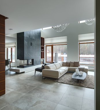 Hafif bir yazlık salonda