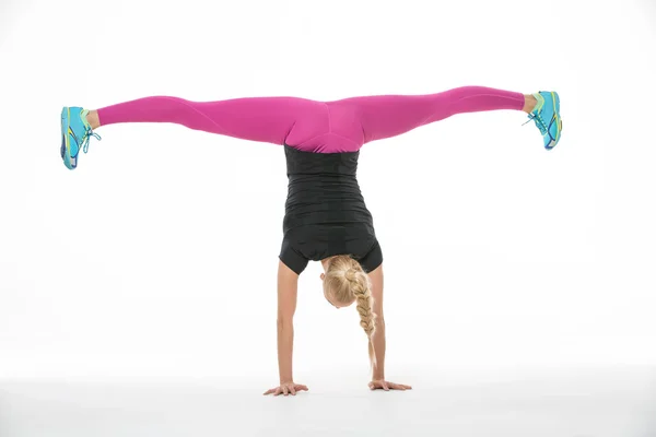 Ejercicio de gimnasta niñas — Foto de Stock