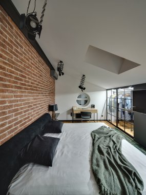 Parlayan modern tarzda yatak odası