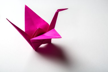 Kırmızı origami kağıt