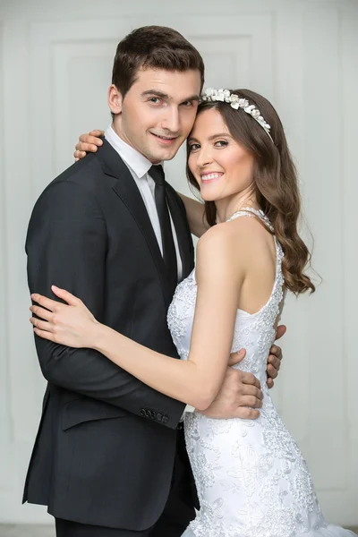 Bella coppia sposa moda — Foto Stock