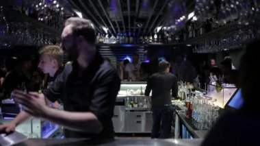 gece kulübünde mekân