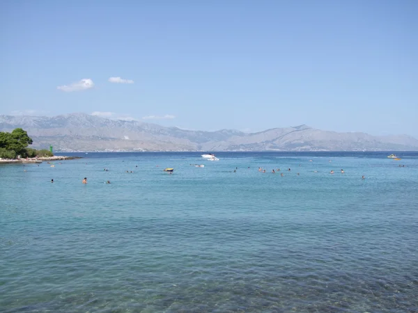 Brac île en supetar, mer et côte de la mer adriatique — Photo