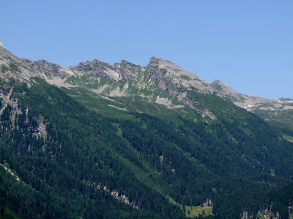 Passe San Bernardino em Graubuenden in der Schweiz — Fotografia de Stock