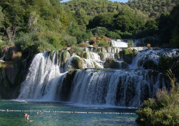 Waterfall and Lake in croatia — Stock Photo, Image