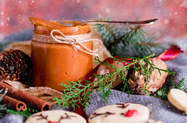 Small Jar Boiled Homemade Condensed Milk Shortbread Christmas Cookies Lights — Stock Photo, Image