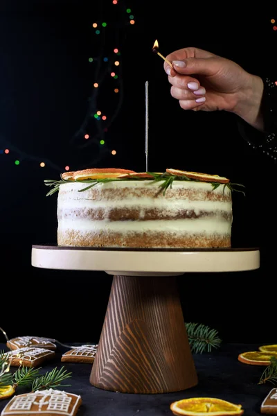 Beautiful Delicious Cake Sprigs Rosemary Orange Frips New Year Dessert — Stock Photo, Image