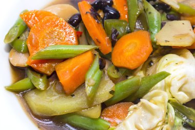 soya sosu, haşlanmış sebze