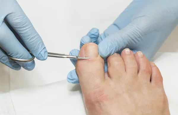 Processo de pedicure no salão de beleza — Fotografia de Stock