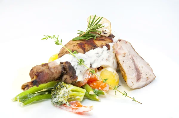 Rabbit meat and potatoes — Stockfoto