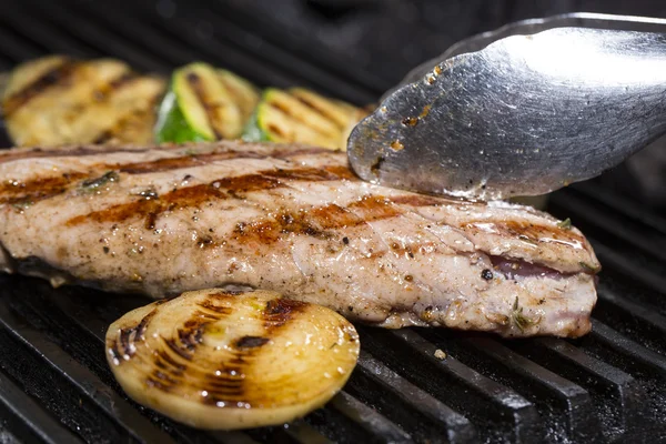 Steak on the grill — Stock Photo, Image