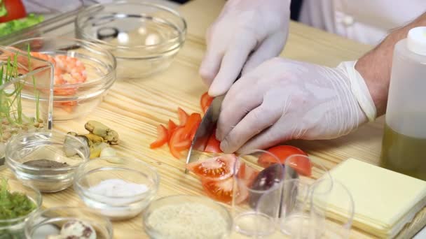 Cook prepares canapes — Stock Video