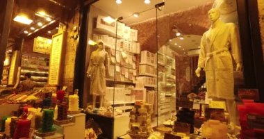 Mısır pazar mağazaları ve pasta baharat tatlılar